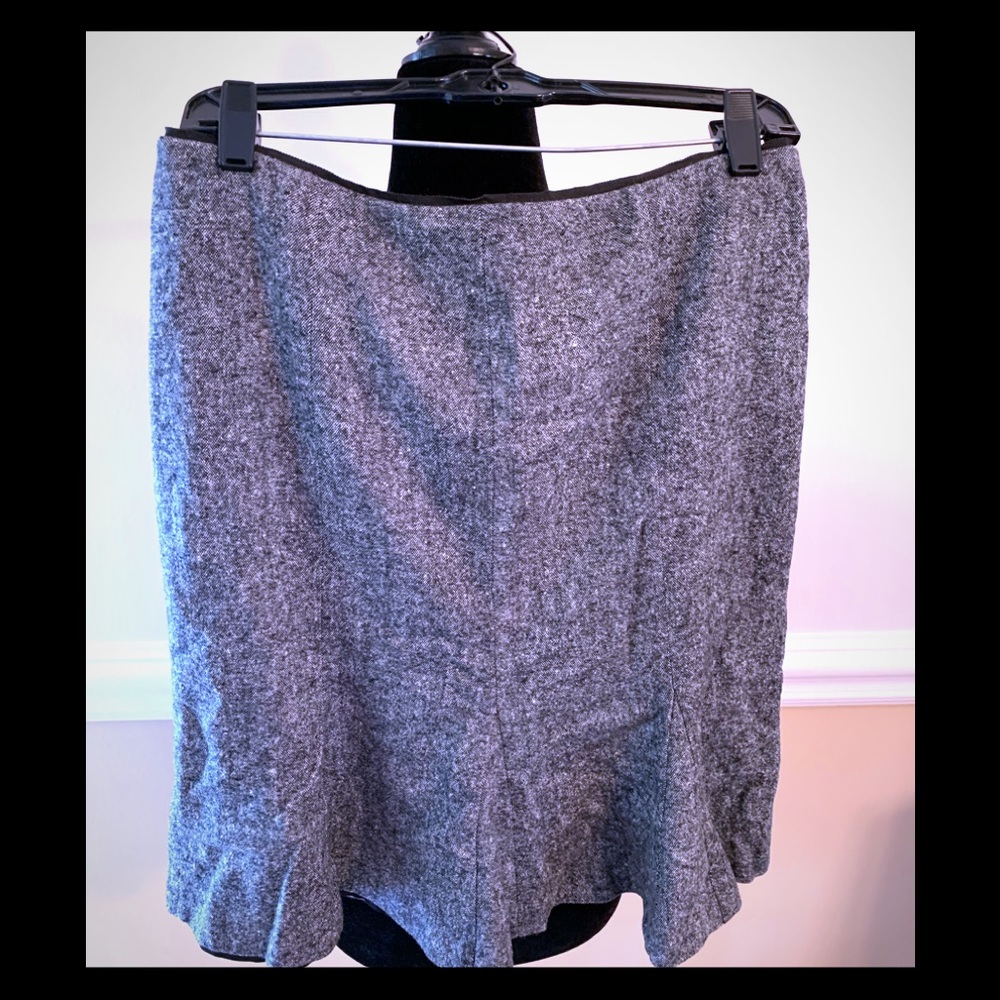 WHBM skirt- size 8